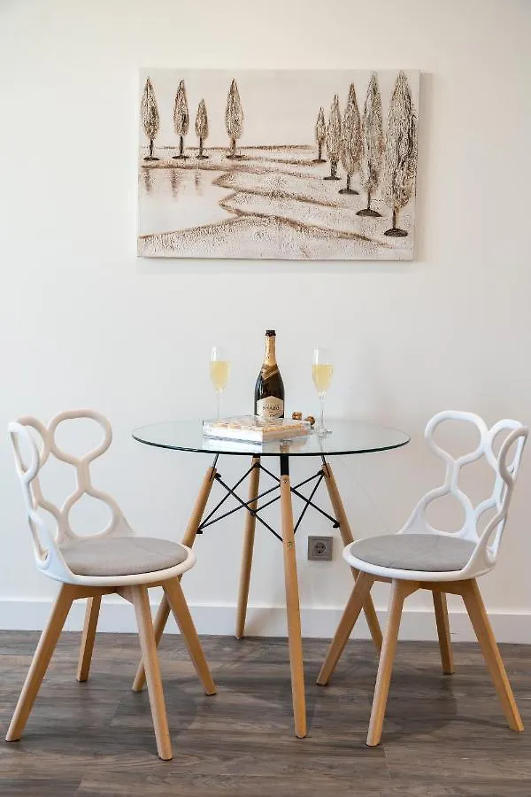 Victory-21 Luxury Apartment Center Киев 0*,
