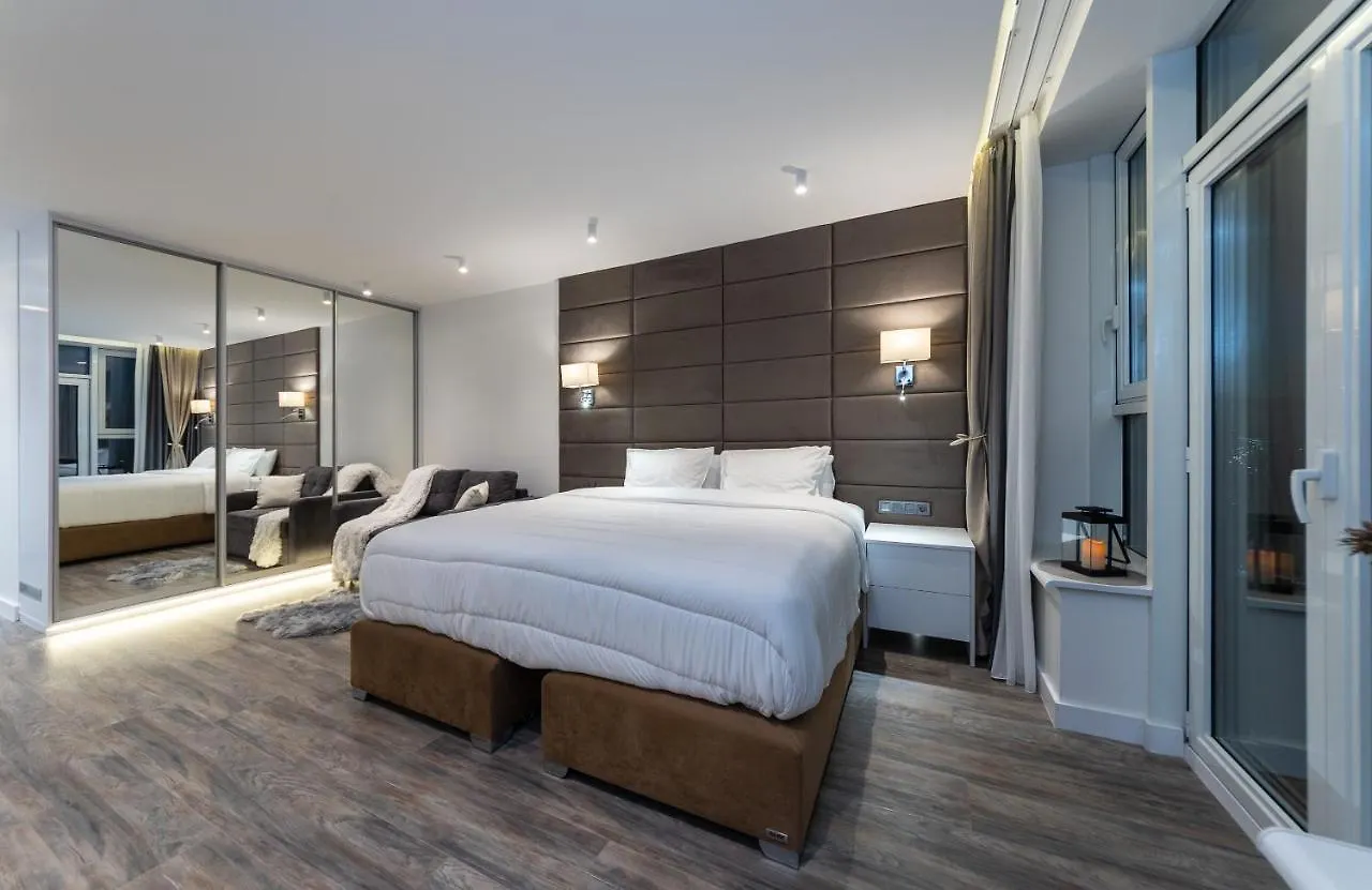 Victory-21 Luxury Apartment Center كييف