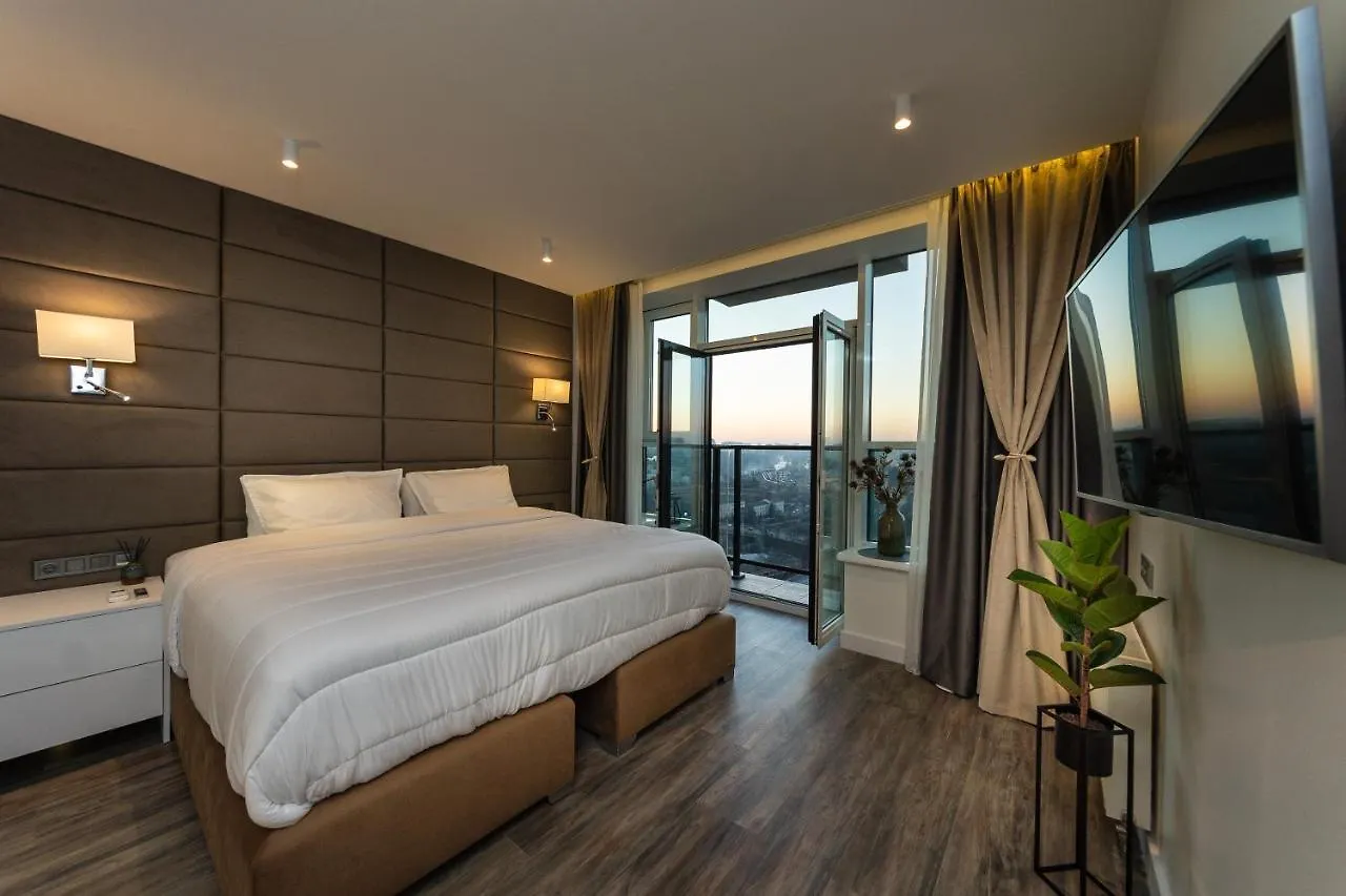 Victory-21 Luxury Apartment Center كييف
