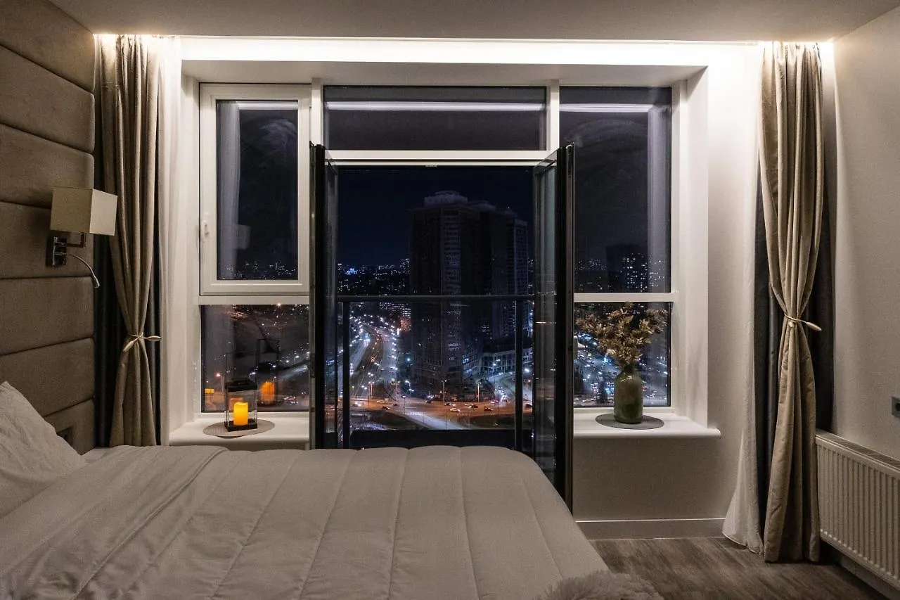 Victory-21 Luxury Apartment Center كييف