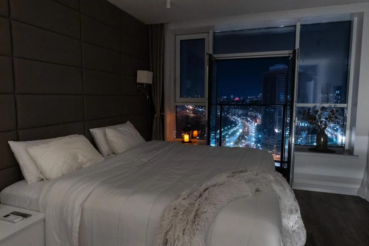 Victory-21 Luxury Apartment Center كييف