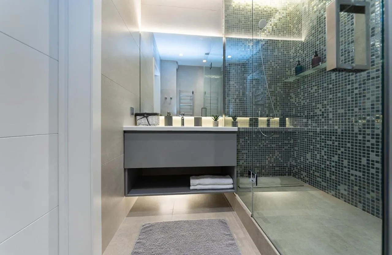 Victory-21 Luxury Apartment Center كييف
