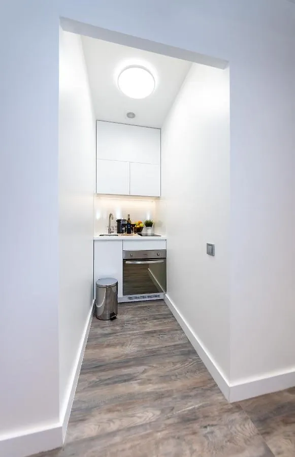 Victory-21 Luxury Apartment Center كييف