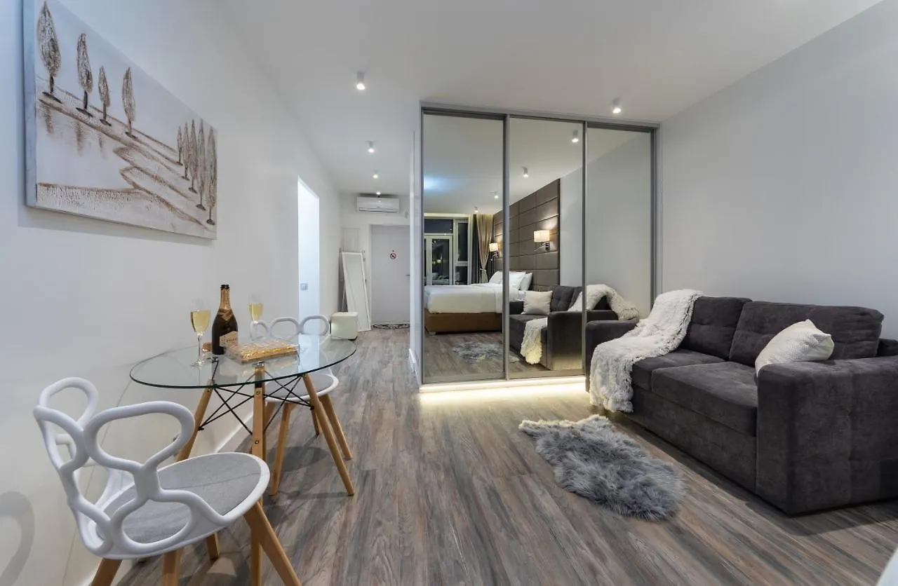 Victory-21 Luxury Apartment Center Kyiv